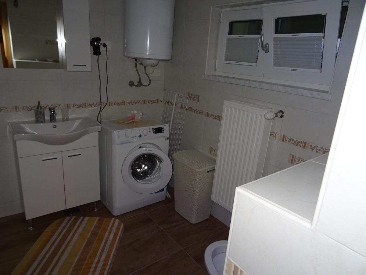 Apartment Tjasa ราโดว์ลิตซา ภายนอก รูปภาพ